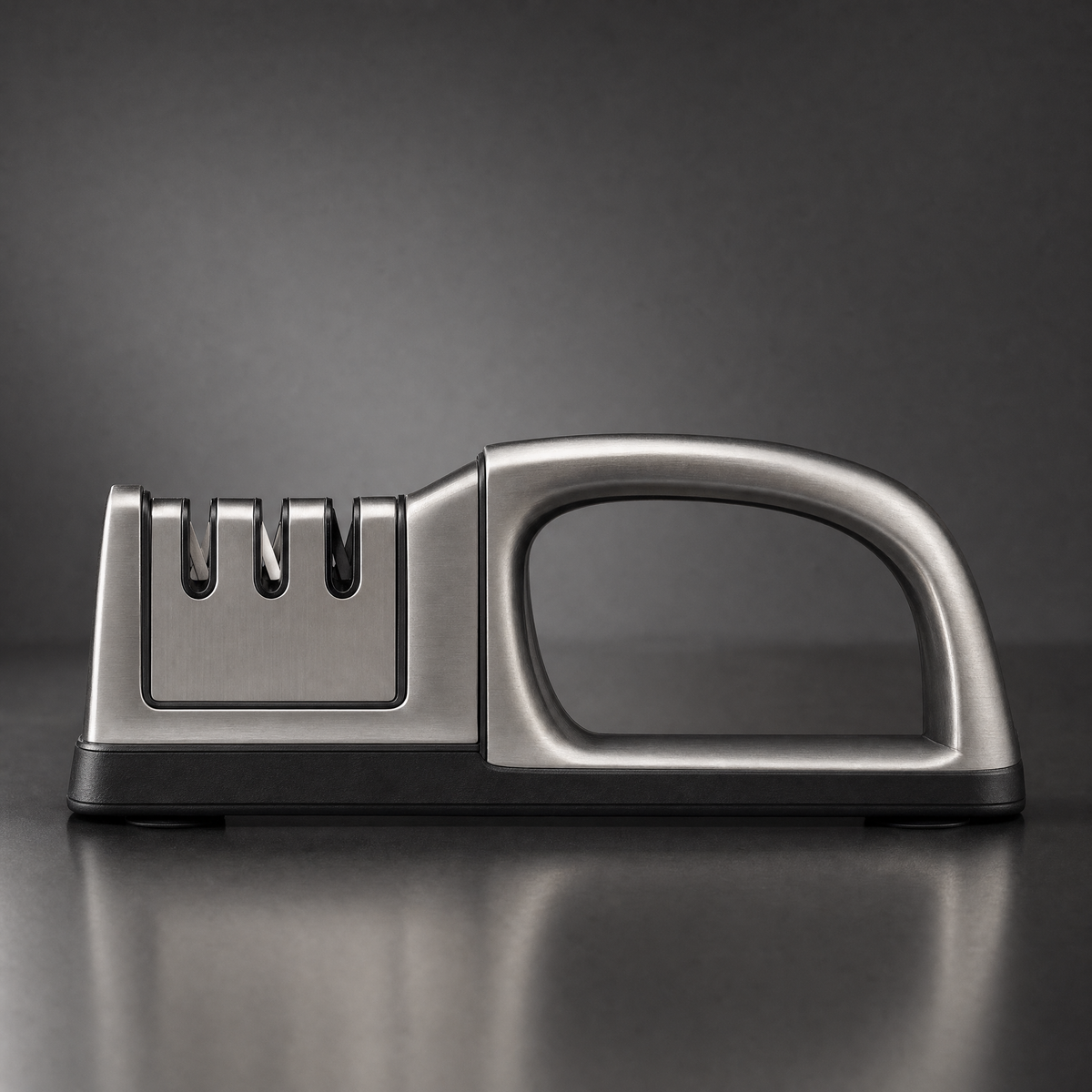 Side view of TitaniumCook sharpener, non-slip base and arched handle