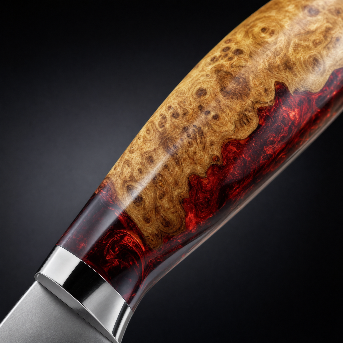 Griff aus Maserholz und tiefrotem Harz — Kiritsuke Prism Granat TitaniumCook