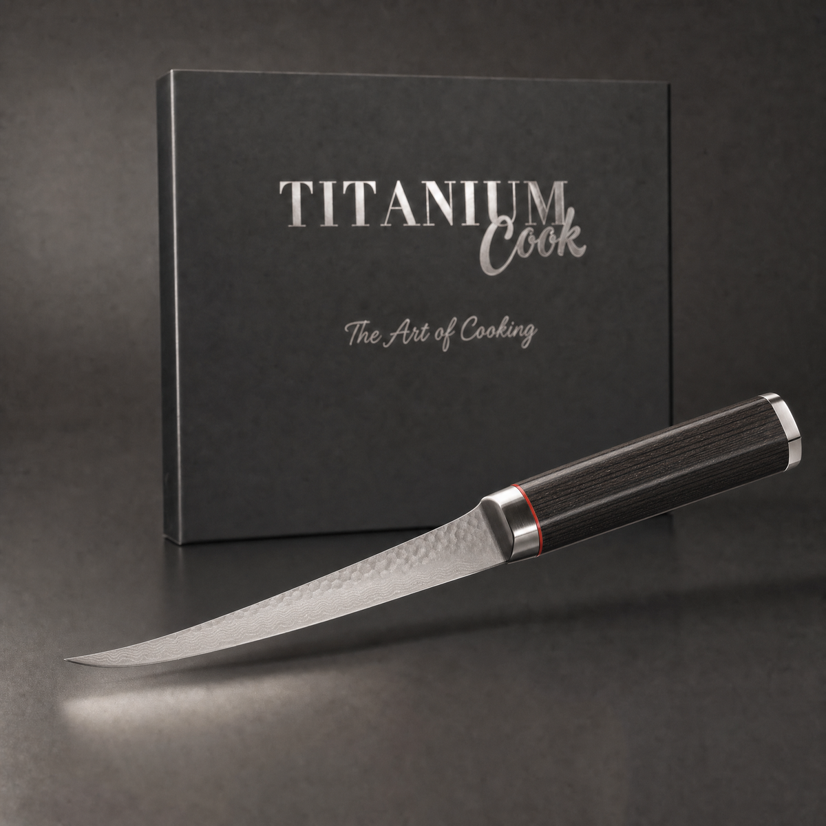 Couteau à Désosser Nocturne, coffret TitaniumCook sur fond studio noir