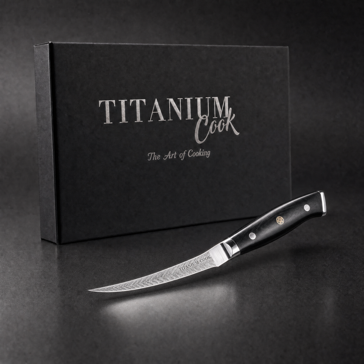 Couteau à Désosser Plume, coffret TitaniumCook sur fond studio noir
